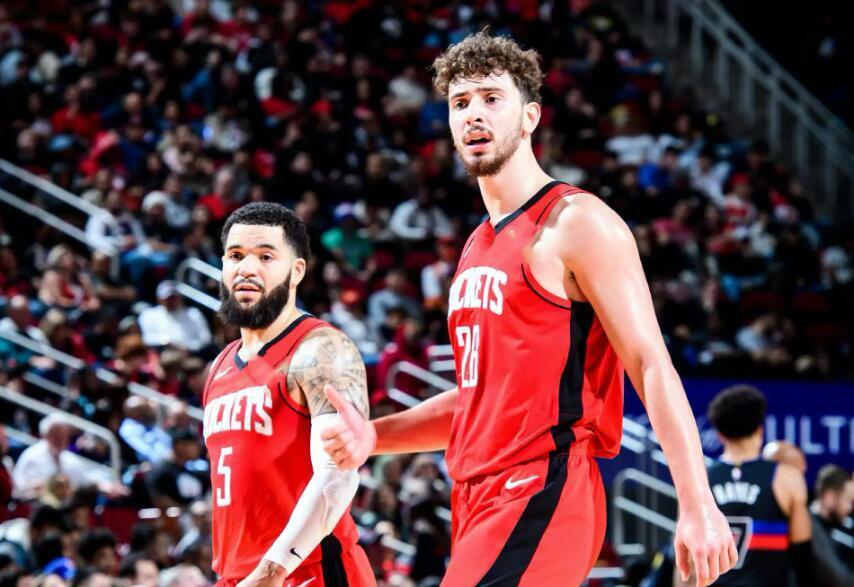 包含火箭队连胜创佳绩，球队士气高涨的词条